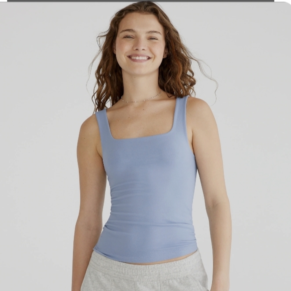 🌺 Women's Blue Square Neck Top
